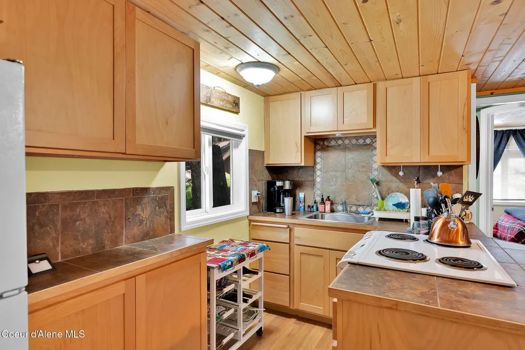 51 Rocky Point Upper Road Plummer ID 83851