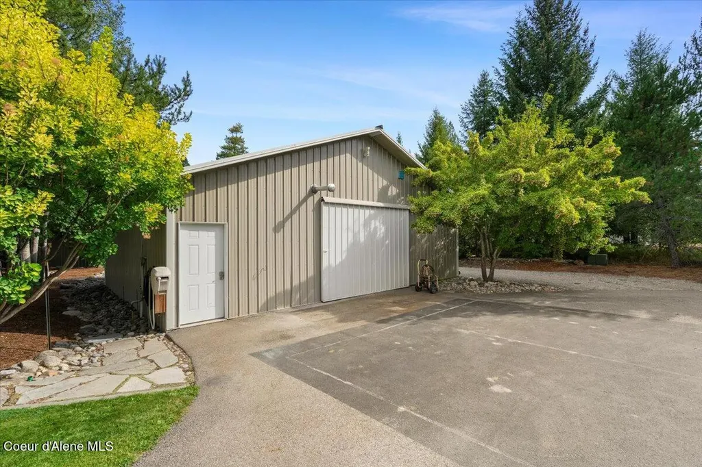 1839 E Ohio Match Road Rathdrum ID 83858