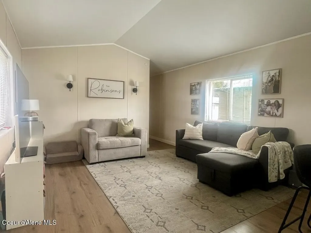 2233 W Merlyn Way Post Falls ID 83854