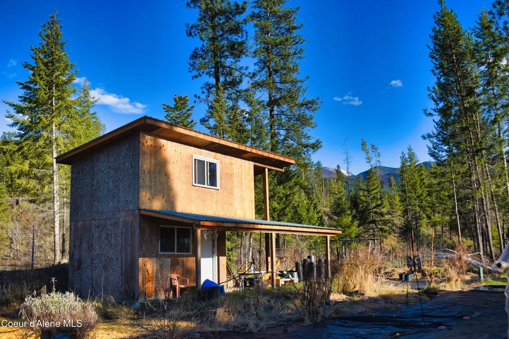 295 Glacier Road Bonners Ferry ID 83805