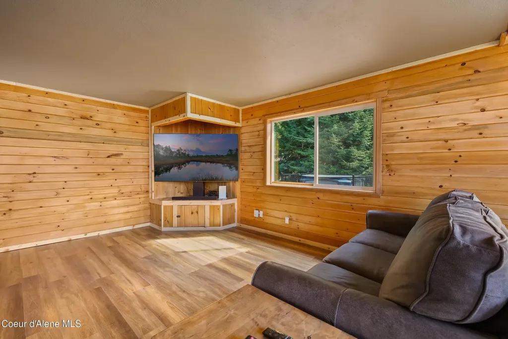 29567 Highway 57 Priest Lake ID 83856