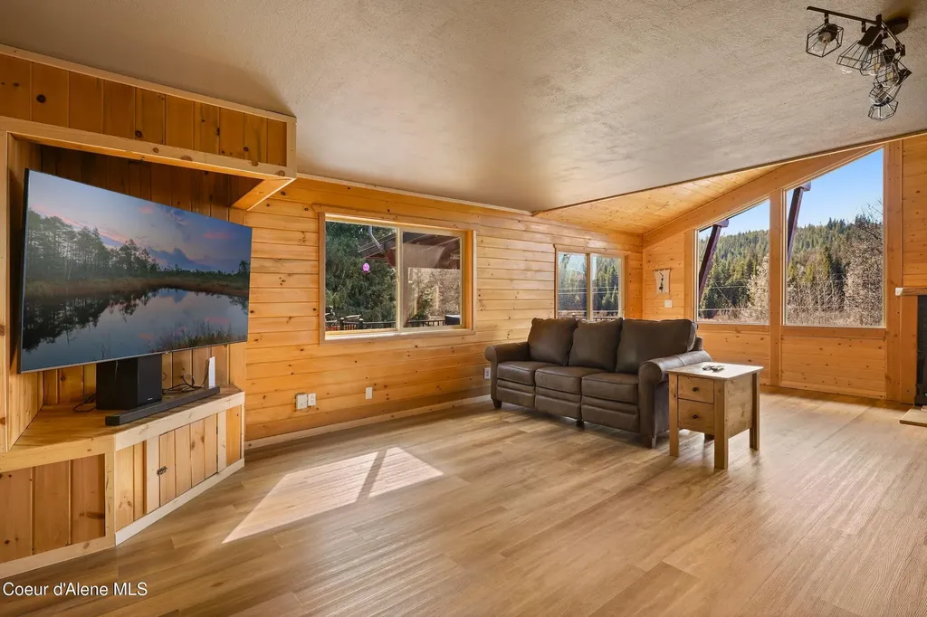 29567 Highway 57 Priest Lake ID 83856