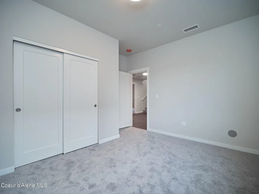 962 E Railroad Avenue Post Falls ID 83854