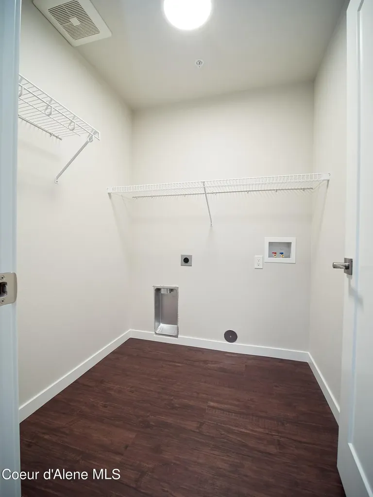 962 E Railroad Avenue Post Falls ID 83854
