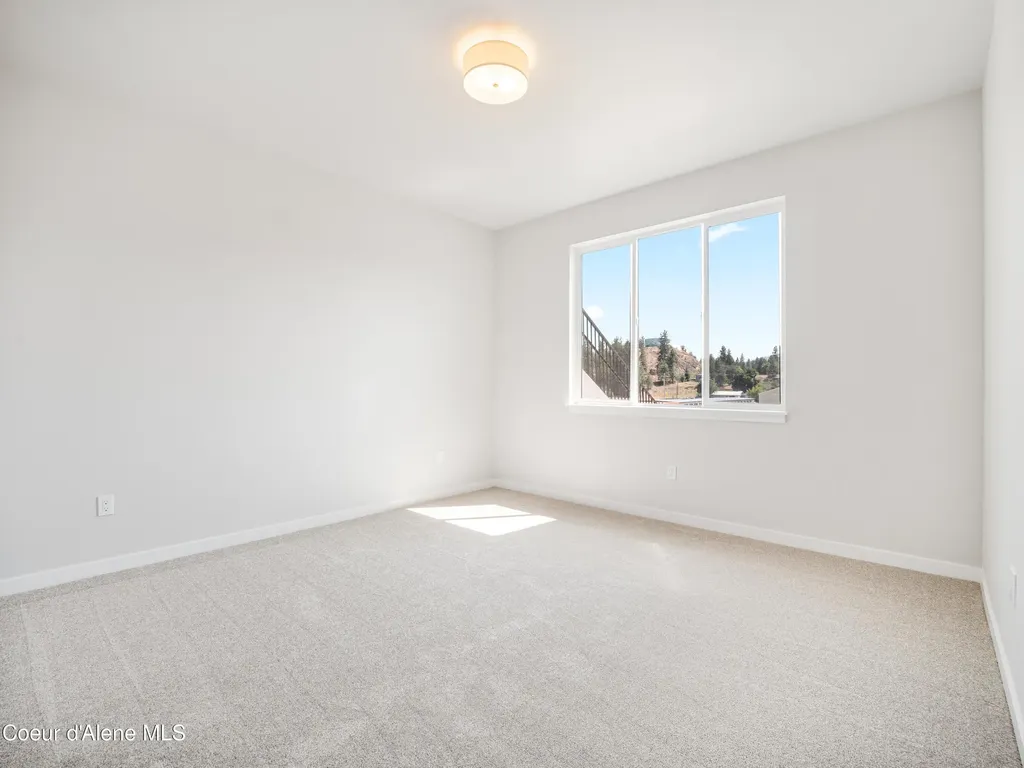 962 E Railroad Avenue Post Falls ID 83854