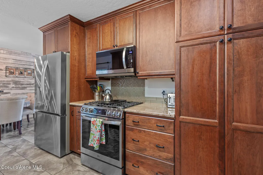 7088 N Colfax Street Dalton Gardens ID 83815