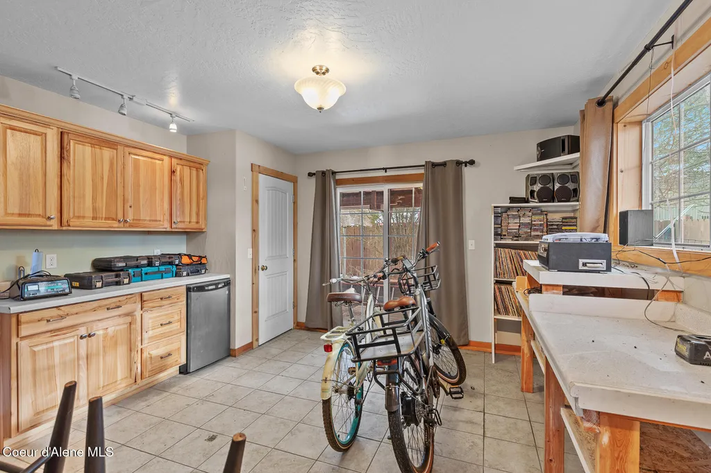 7088 N Colfax Street Dalton Gardens ID 83815