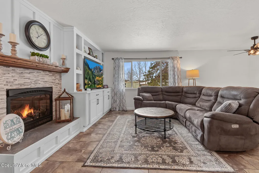 7088 N Colfax Street Dalton Gardens ID 83815