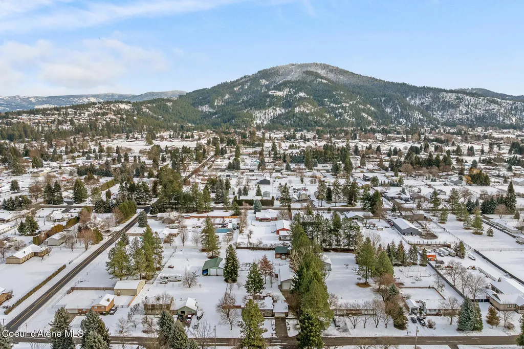 7088 N Colfax Street Dalton Gardens ID 83815