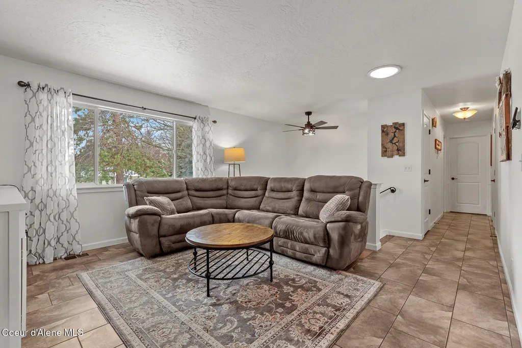 7088 N Colfax Street Dalton Gardens ID 83815
