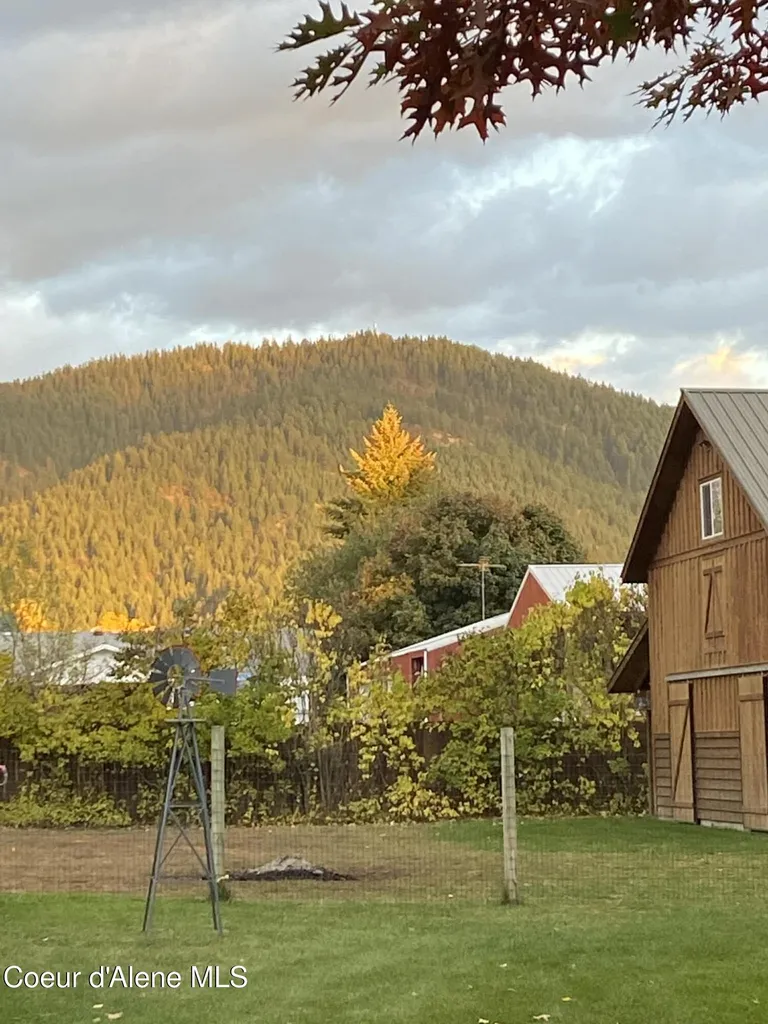 7088 N Colfax Street Dalton Gardens ID 83815
