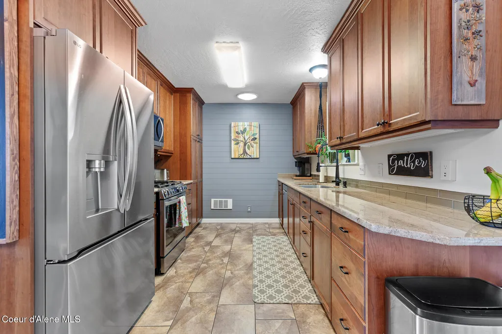 7088 N Colfax Street Dalton Gardens ID 83815