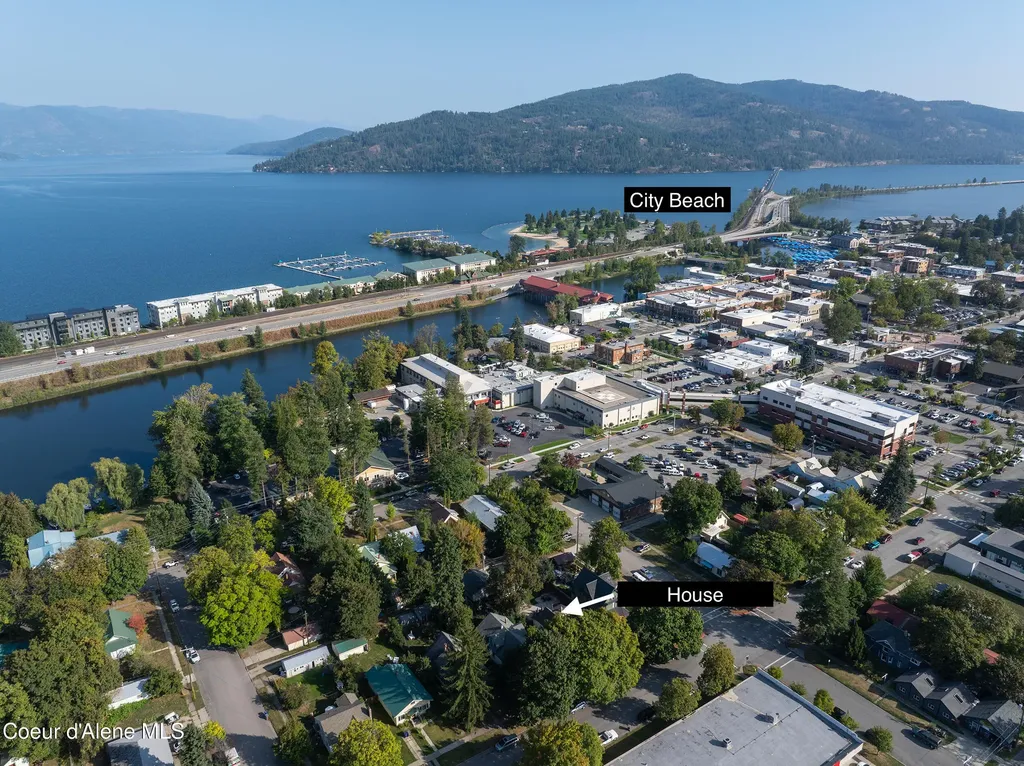 606 N 4th Avenue Sandpoint ID 83864
