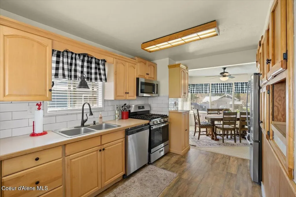 112 W 4th Street Silverton ID 83867