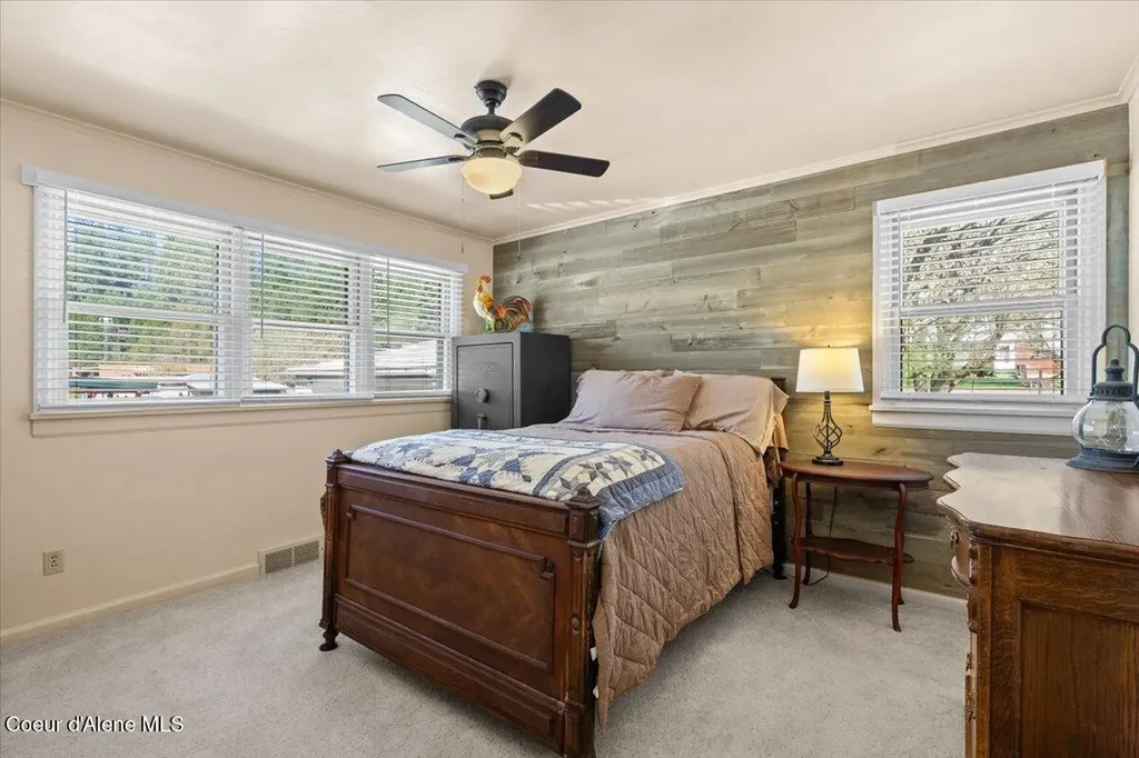 112 W 4th Street Silverton ID 83867
