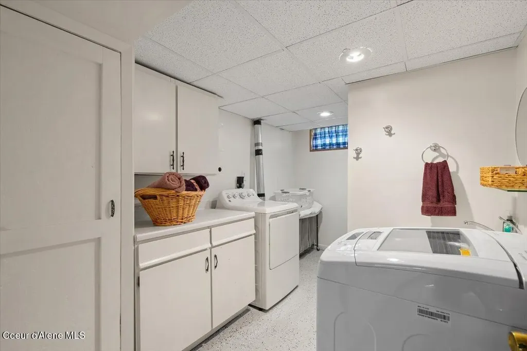 112 W 4th Street Silverton ID 83867