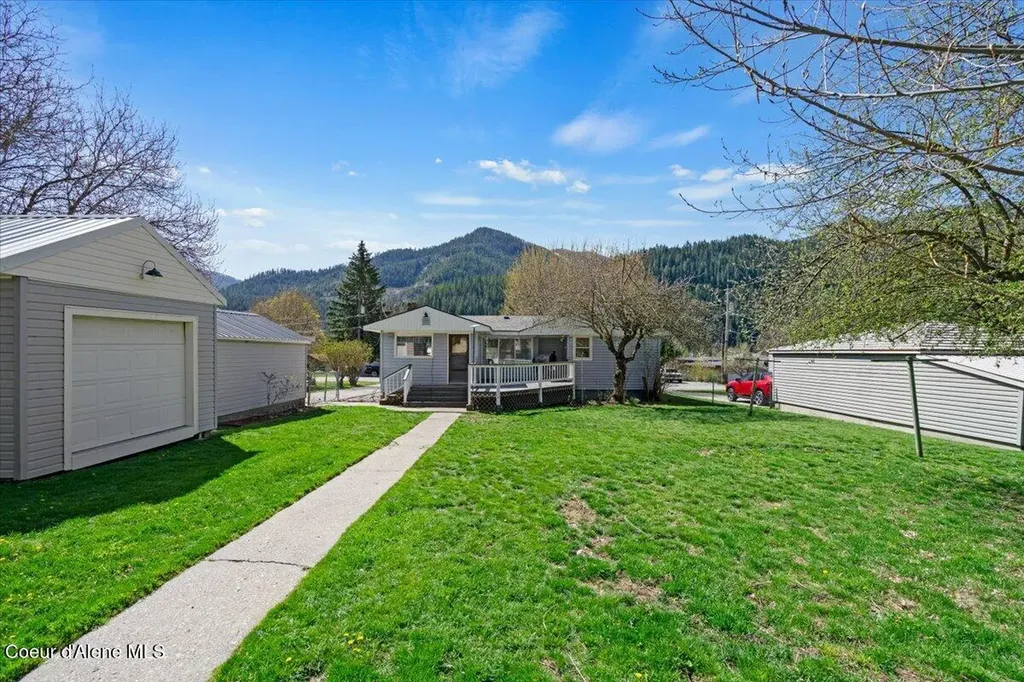 112 W 4th Street Silverton ID 83867