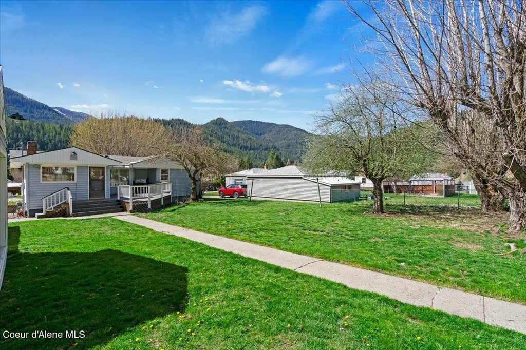 112 W 4th Street Silverton ID 83867