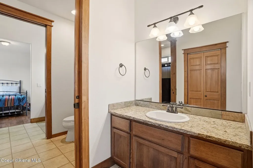 15330 N Nixon Loop Rathdrum ID 83858