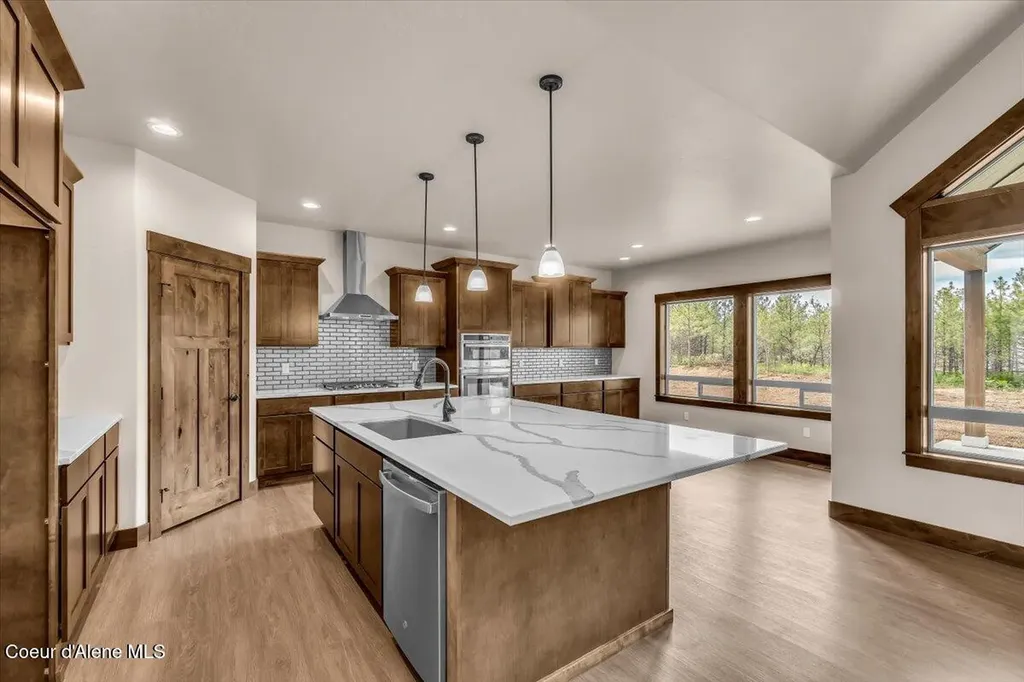 1533 W Remmick Street Hayden ID 83835