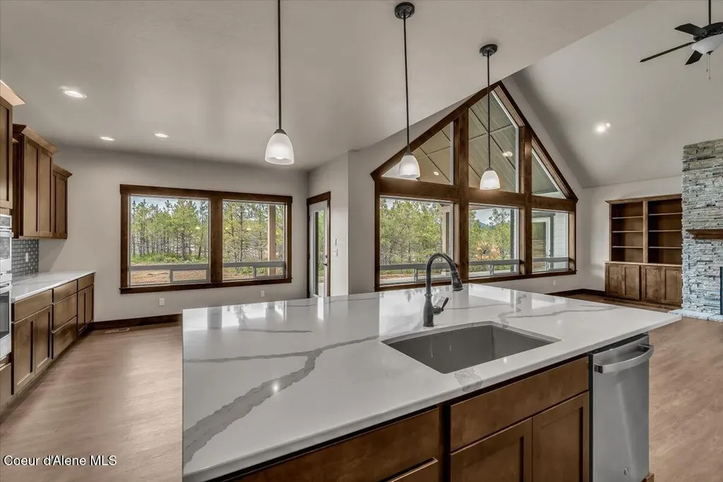 1533 W Remmick Street Hayden ID 83835