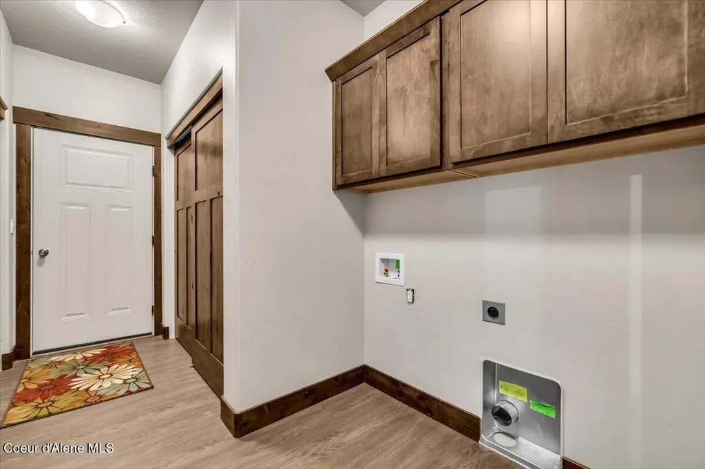 1533 W Remmick Street Hayden ID 83835