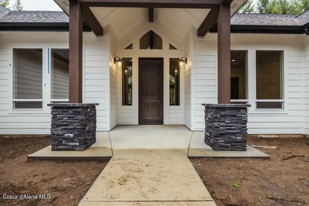 1533 W Remmick Street Hayden ID 83835