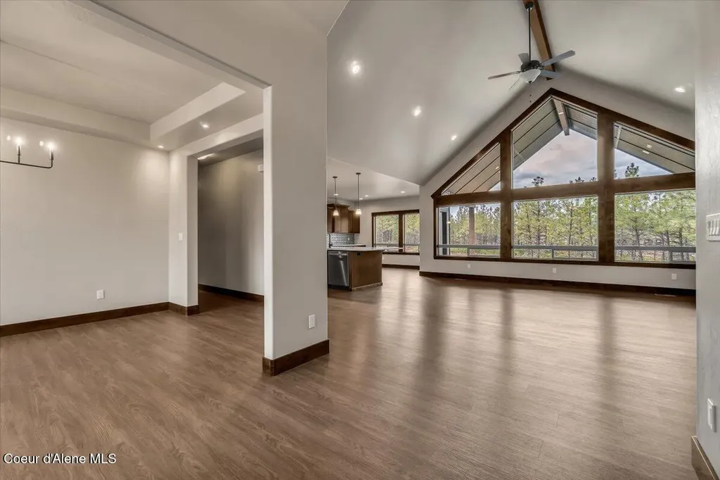 1533 W Remmick Street Hayden ID 83835