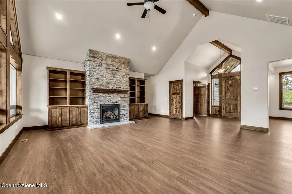 1533 W Remmick Street Hayden ID 83835