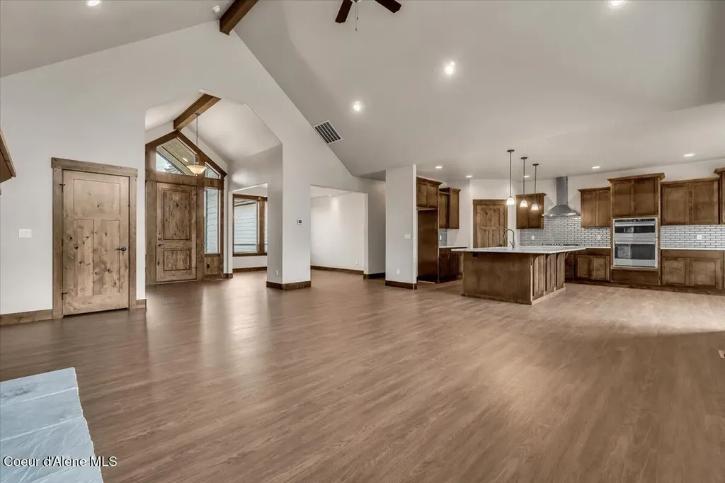 1533 W Remmick Street Hayden ID 83835