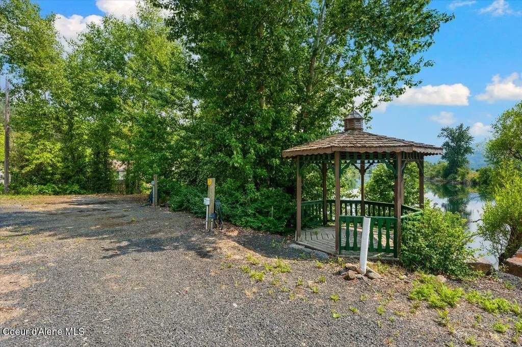 88798 State Highway 3 St. Maries ID 83861