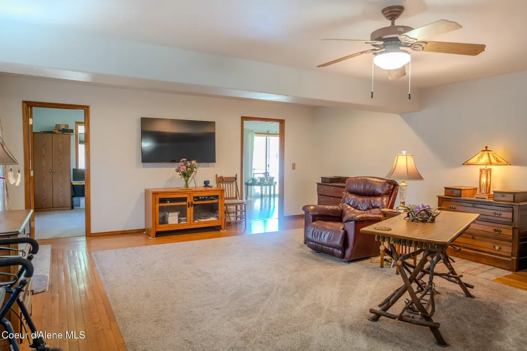 623 E Maple Place Hayden ID 83835
