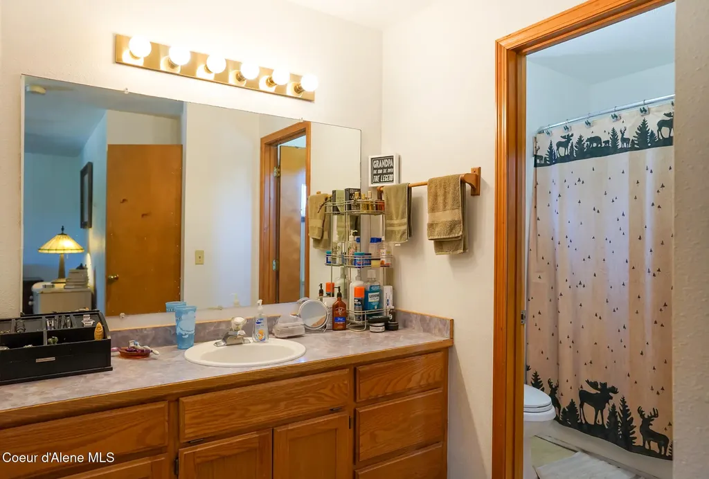 623 E Maple Place Hayden ID 83835