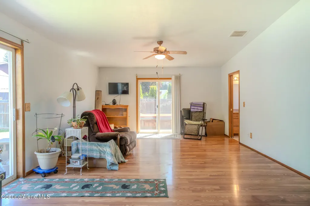 623 E Maple Place Hayden ID 83835