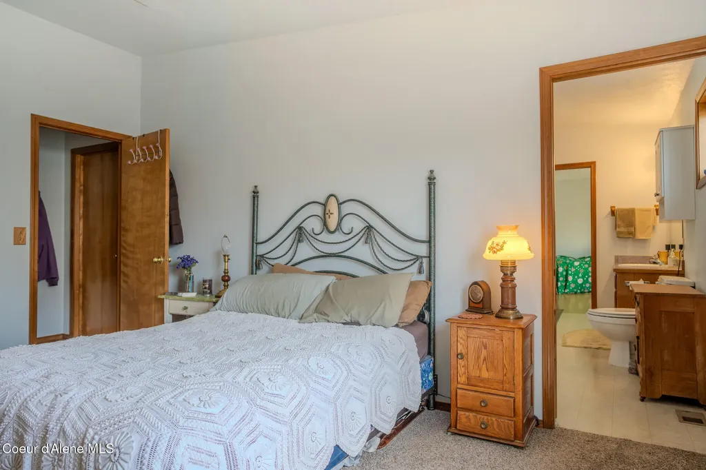 623 E Maple Place Hayden ID 83835