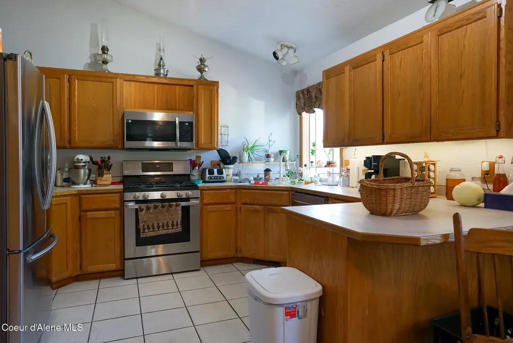 623 E Maple Place Hayden ID 83835