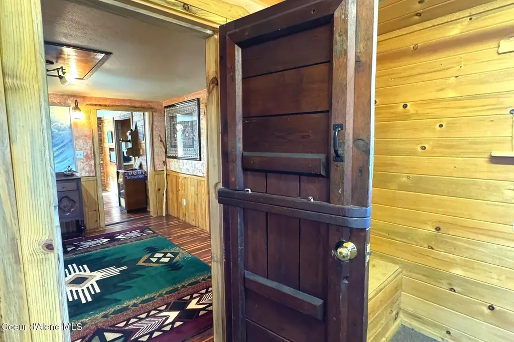 159 Horse Lane Sandpoint ID 83864
