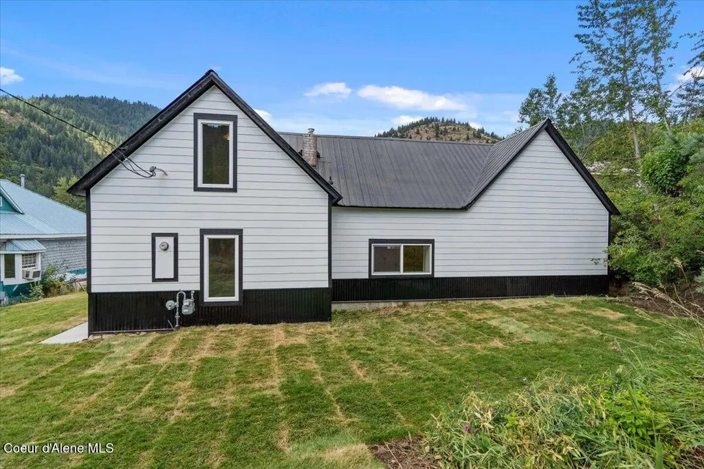 326 Park Street Mullan ID 83846