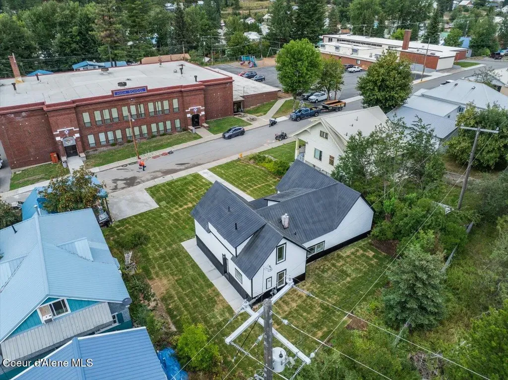 326 Park Street Mullan ID 83846