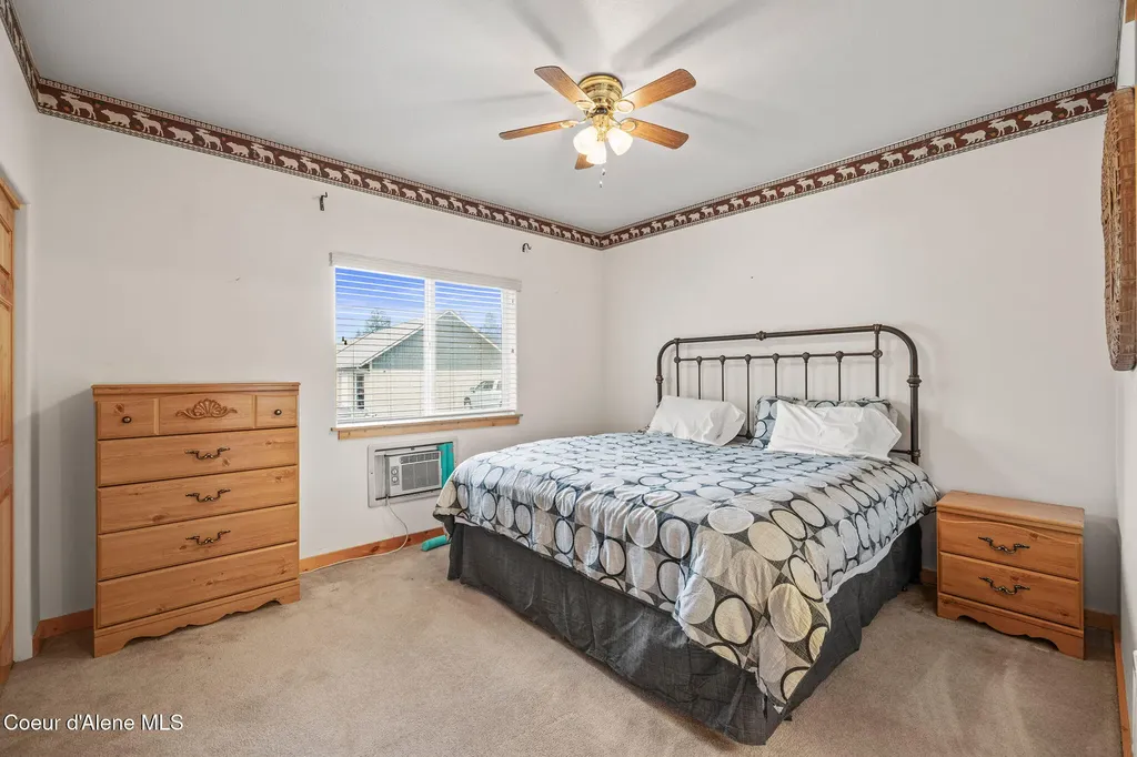 89 Chardonnay Drive Blanchard ID 83804