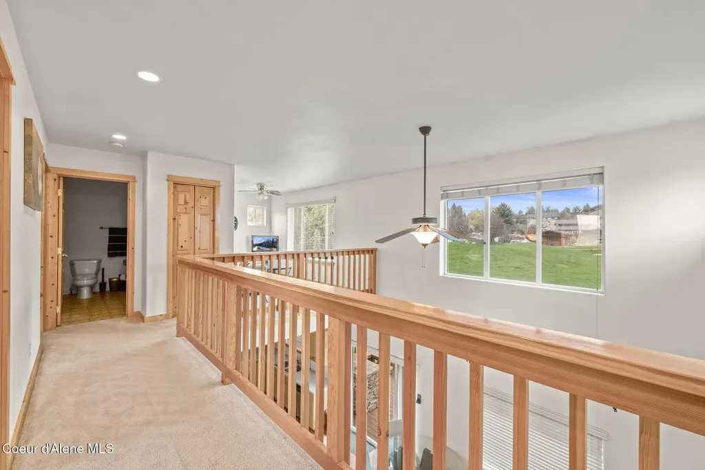 89 Chardonnay Drive Blanchard ID 83804