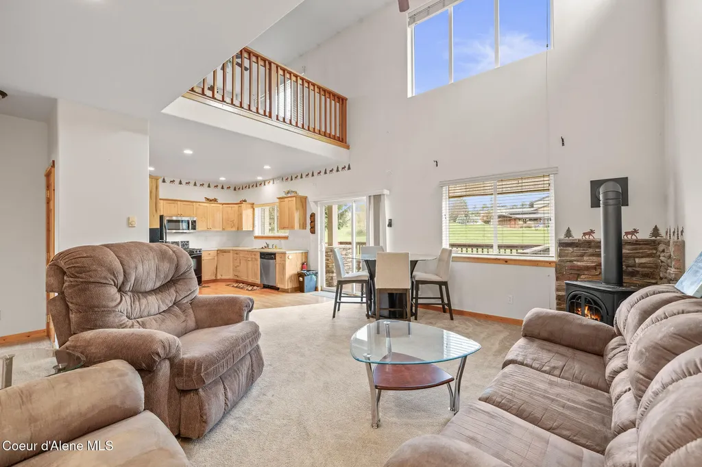 89 Chardonnay Drive Blanchard ID 83804