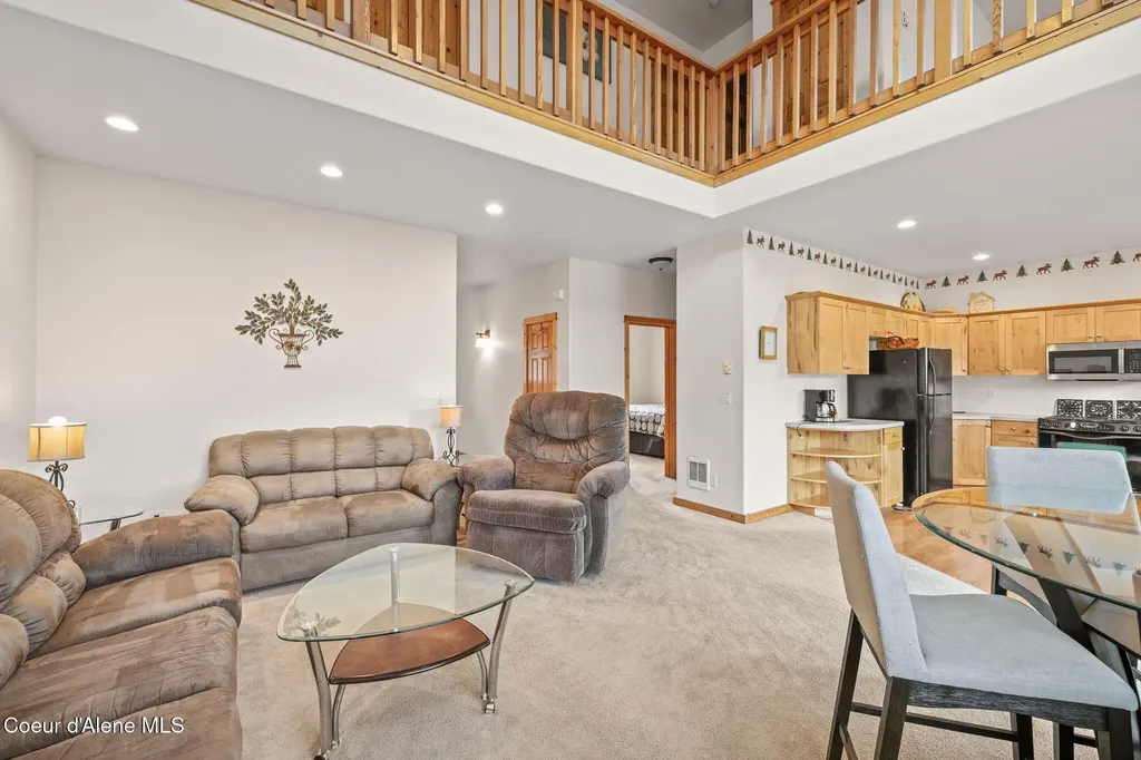 89 Chardonnay Drive Blanchard ID 83804