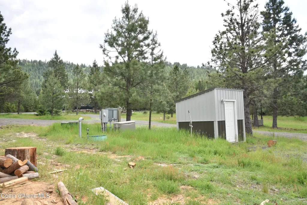 574 & 576 Parkside Road Plummer ID 83851