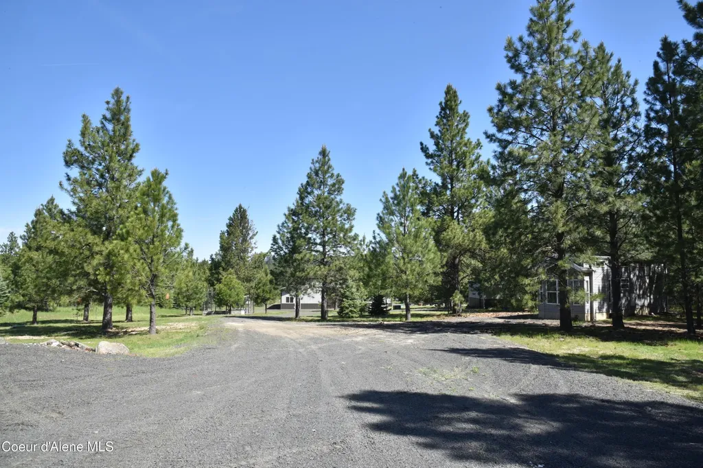 574 & 576 Parkside Road Plummer ID 83851