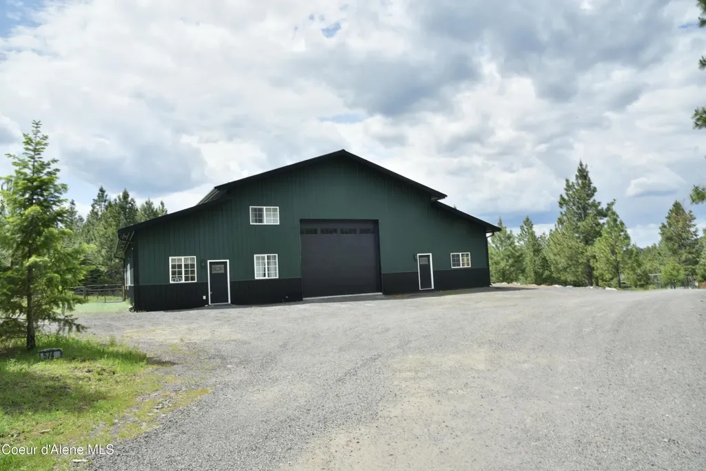 574 & 576 Parkside Road Plummer ID 83851