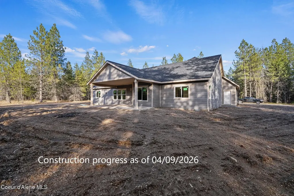 7741 E Howard Road Athol ID 83801