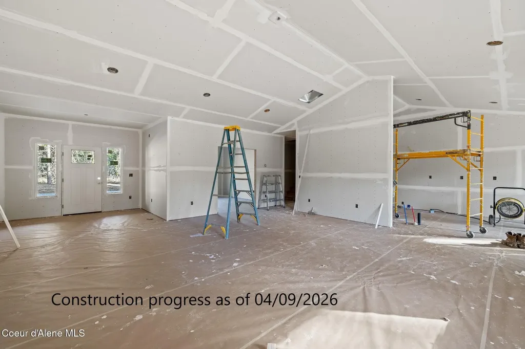 7741 E Howard Road Athol ID 83801