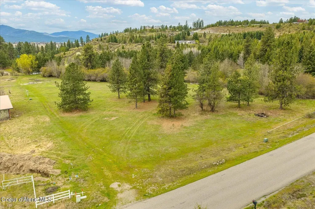 W Hoyt Rathdrum ID 83858