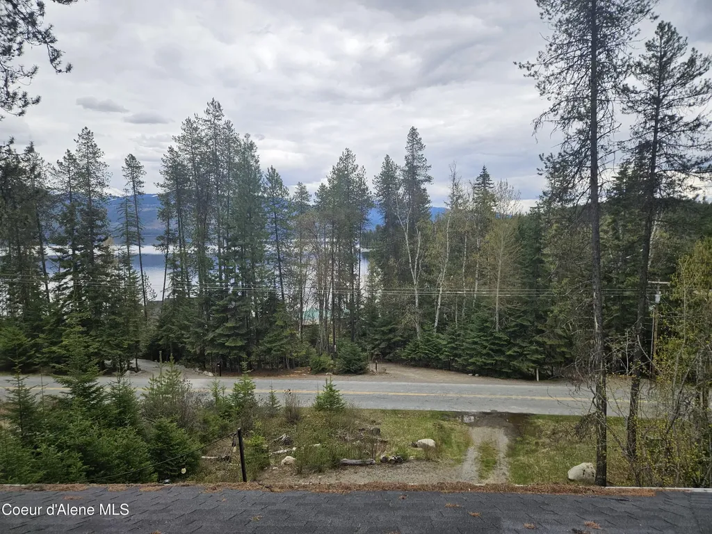 2571 Kalispell Bay Road Priest Lake ID 83856